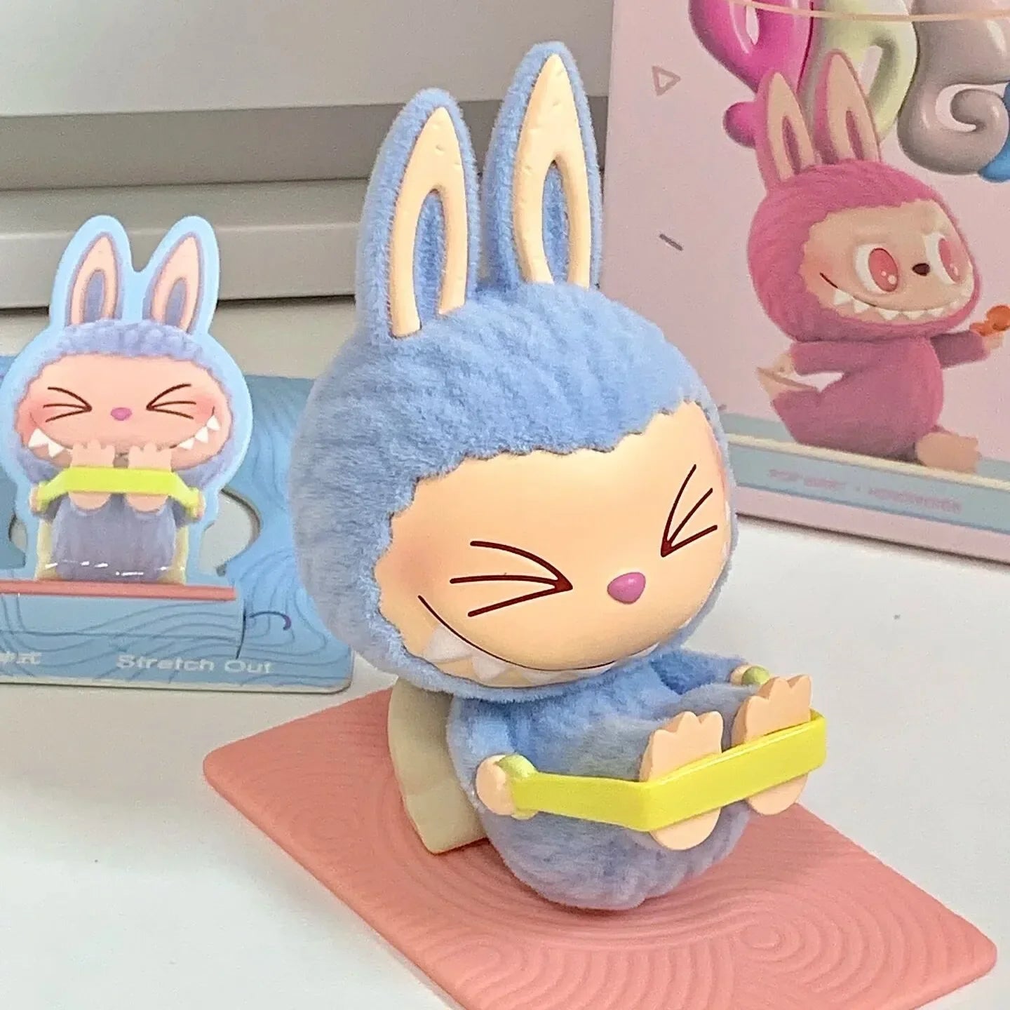 Labubu - Lazy Yoga-Bubulands